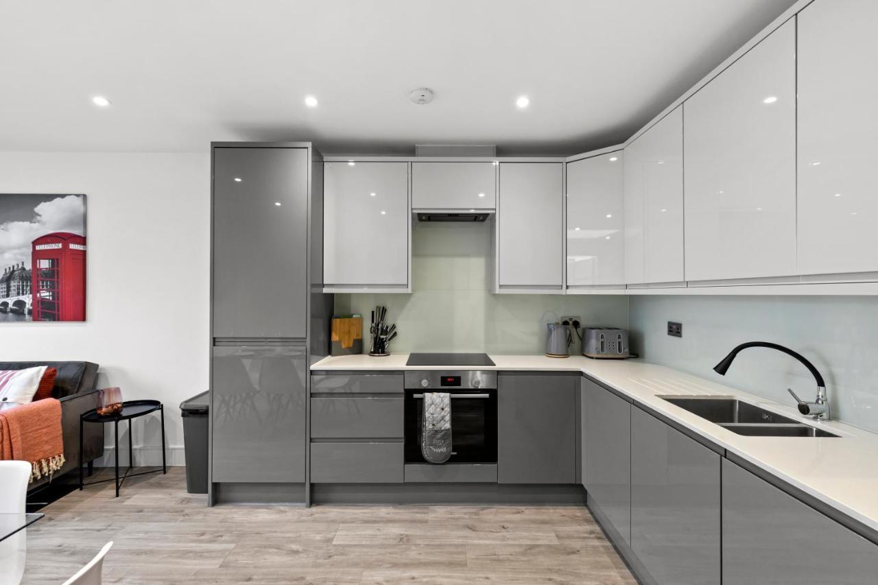 Apartament Star London Vivian Avenue 2-Bed Retreat With Garden The Hyde Zewnętrze zdjęcie